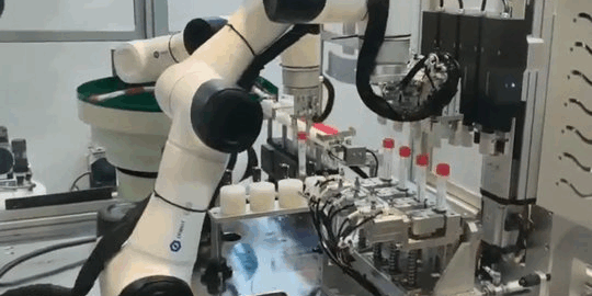 Boosting Laboratory Efficiency with the RGl Series Rotary Electric Gripper