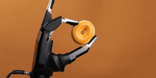 不同品牌三指电动夹爪怎么挑？适配需求是关键