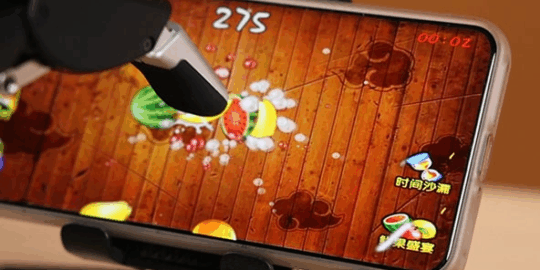 Key Differences Between a Dexterous Hand and a Robotic Gripper